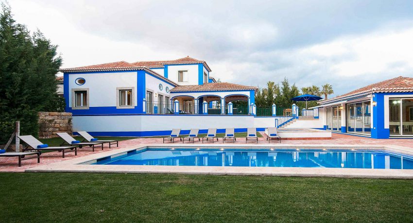 Cosy Algarve Home Perfect for Large Groups Close to the Beach